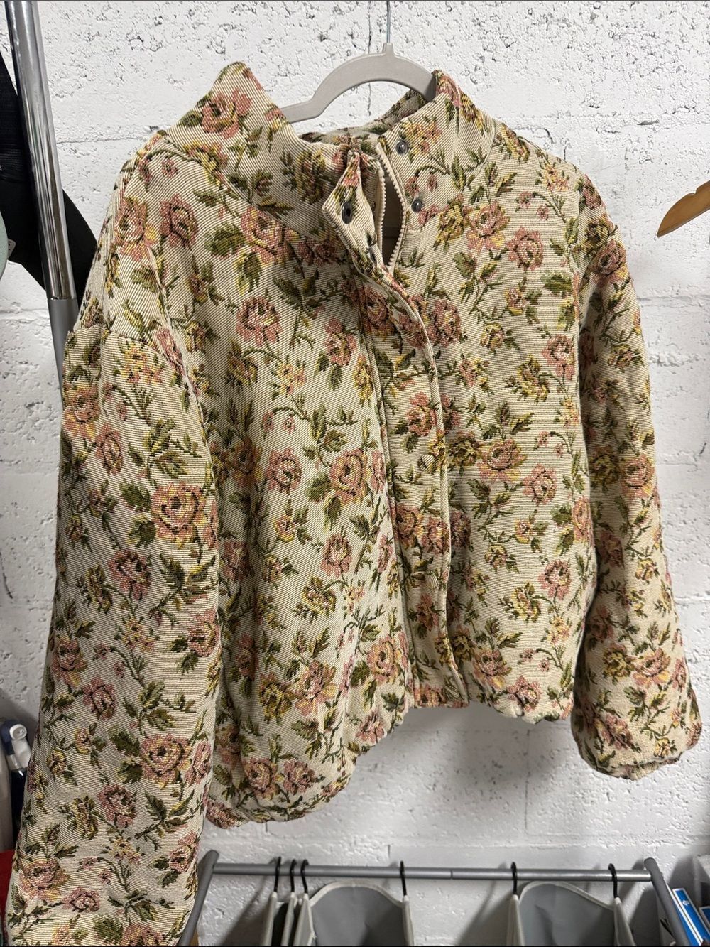 Floral Tapestry Zip-Up Jacket in Cream and Pink ALTARD STATE - Size XL - NWOT